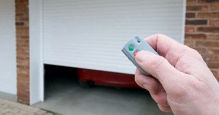 Купить автоматику для рулонных ворот Шарыпово, цена от 2739 руб.