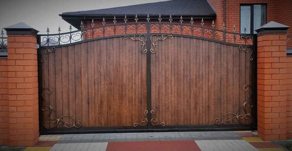 Купить простые ворота для дома: советы по выбору, установке и уходу в Шарыпово от 33066 руб | ВоротМастер-Шрп